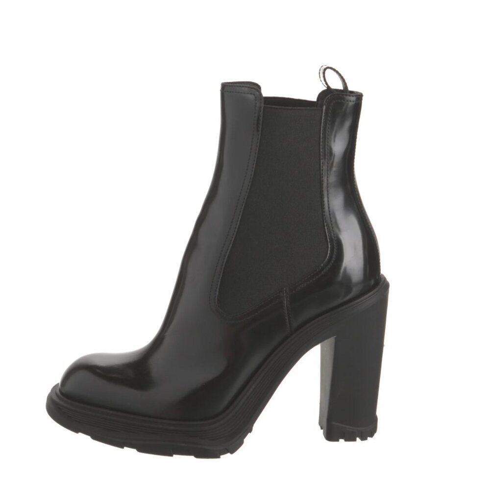 Alexander McQueen Leather Chelsea Boots Women's Size: 10 | US10, IT40